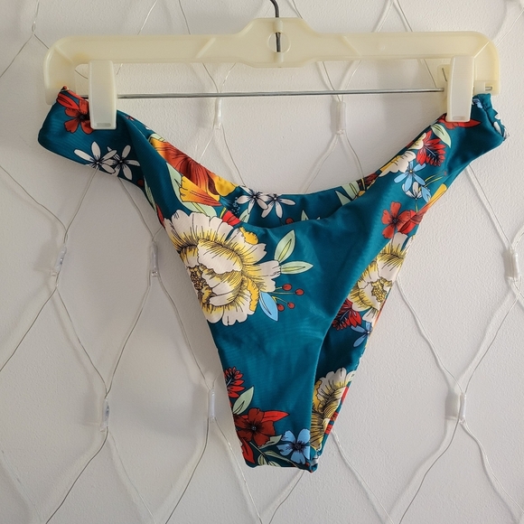 Zaful (2 Piece) Bikini Swimsuit / Dark Green Floral / Top 6 Bottom 8 - Picture 5 of 7